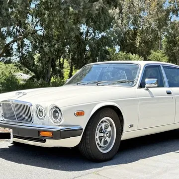 1983 Jaguar XJ6