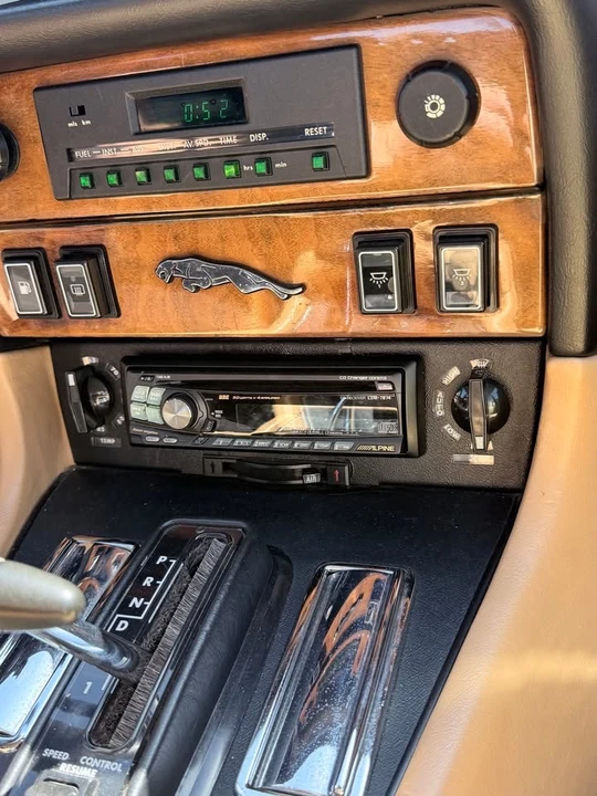 1983 Jaguar XJ Series 3 - Image 10 of 12