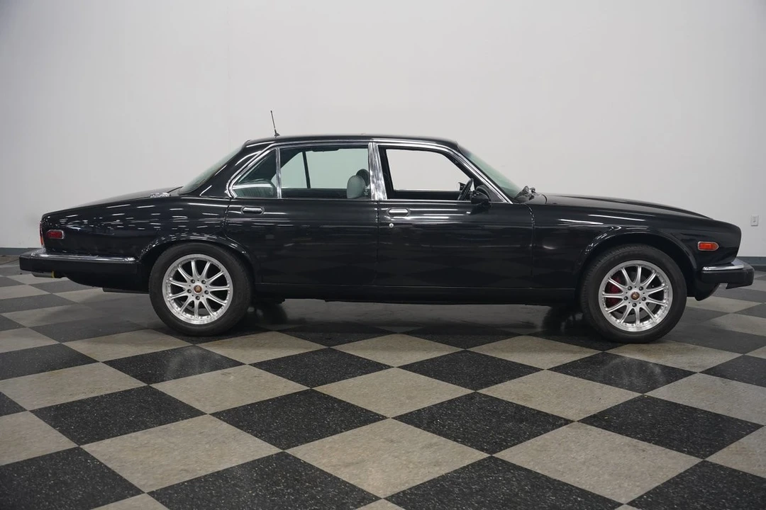 1983 Jaguar XJ Series 3 - Image 17 of 21