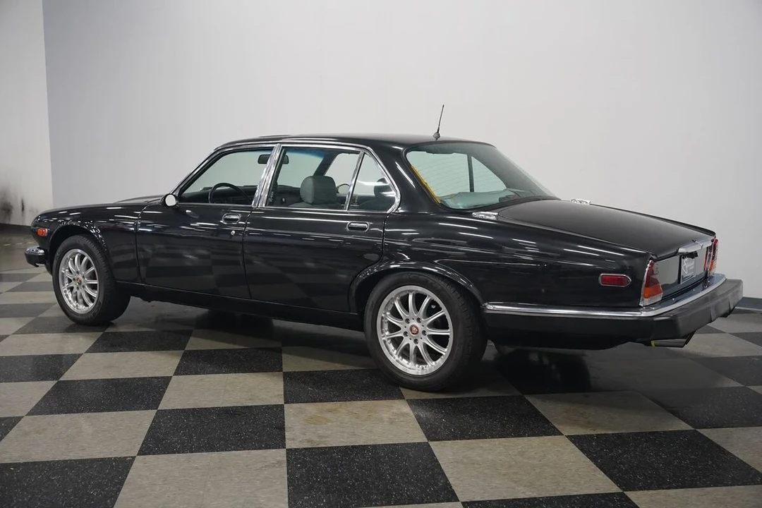 1983 Jaguar XJ Series 3 - Image 11 of 21