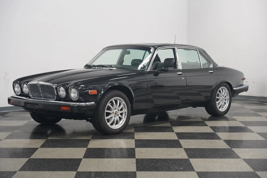 1983 Jaguar XJ Series 3 - Image 7 of 21