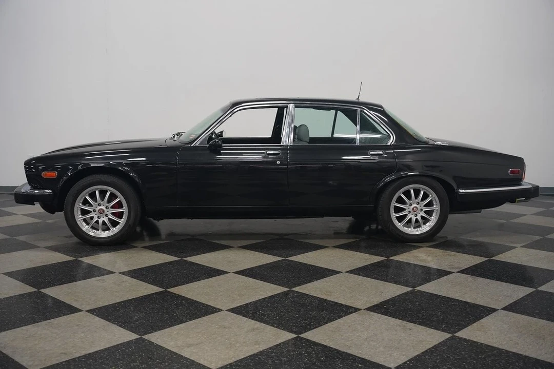 1983 Jaguar XJ Series 3 - Image 3 of 21