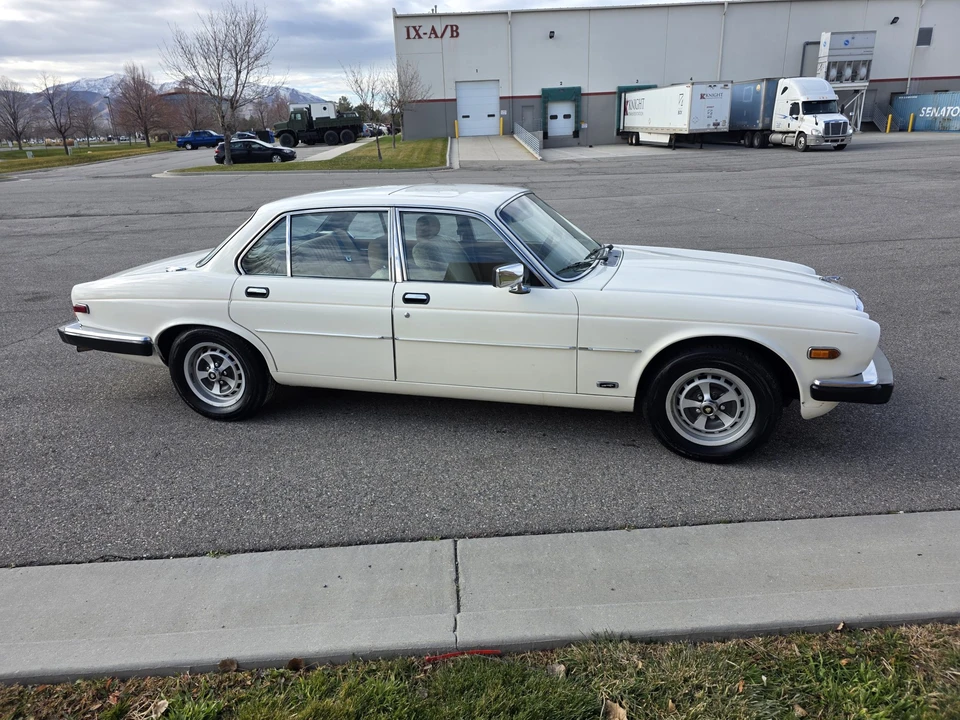 1983 Jaguar XJ Series 3 - Image 12 of 31
