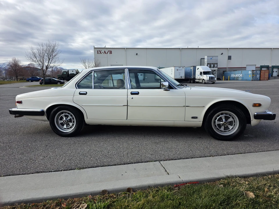 1983 Jaguar XJ Series 3 - Image 14 of 31