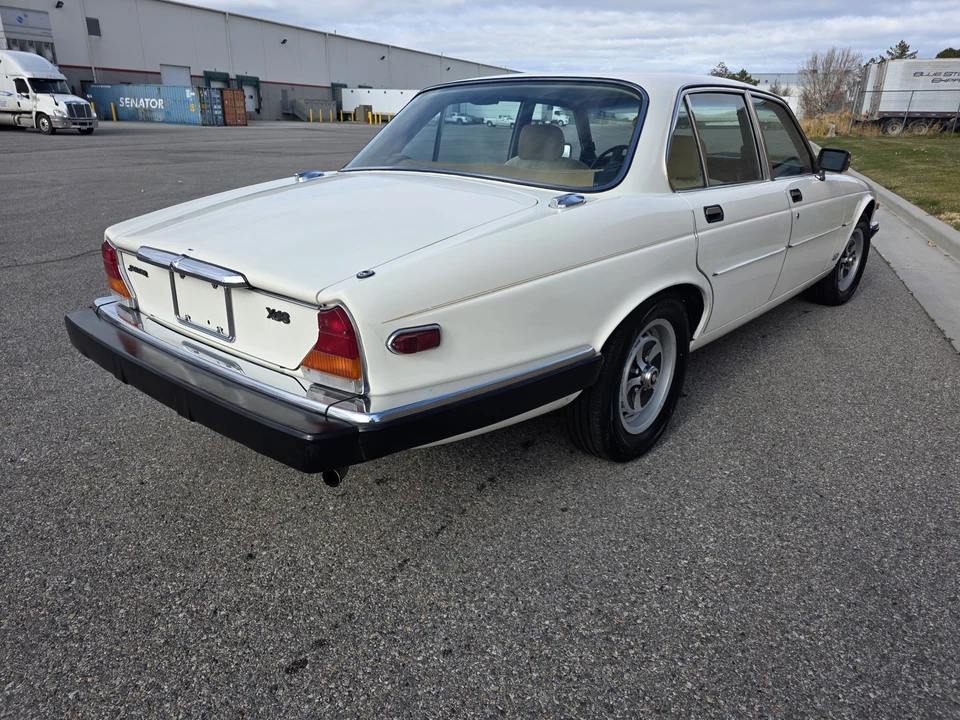 1983 Jaguar XJ Series 3 - Image 18 of 31