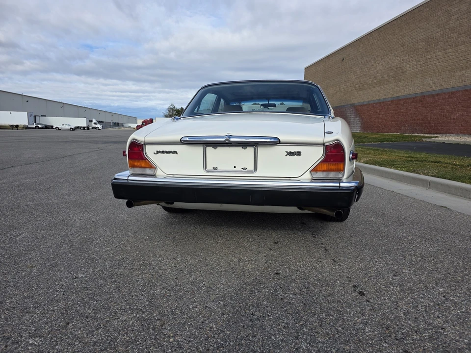 1983 Jaguar XJ Series 3 - Image 19 of 31