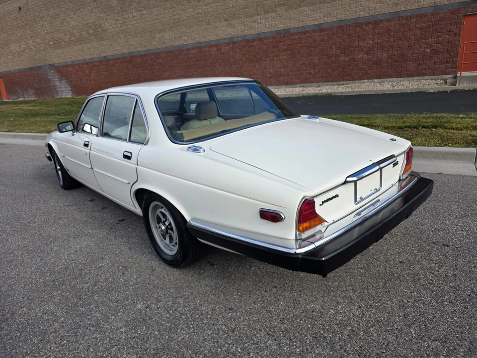 1983 Jaguar XJ Series 3 - Image 23 of 31