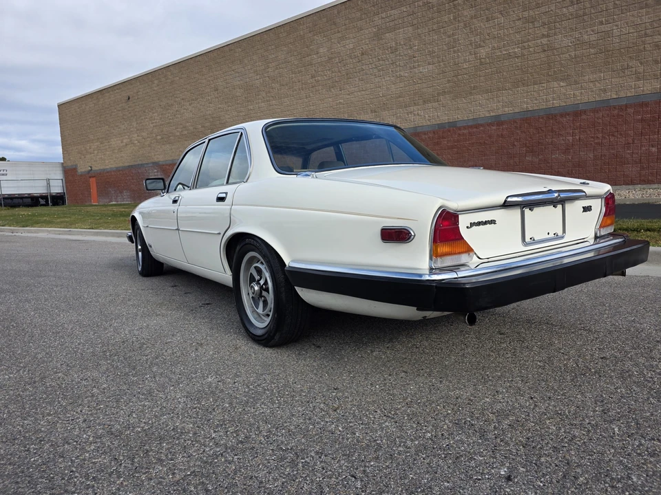 1983 Jaguar XJ Series 3 - Image 25 of 31