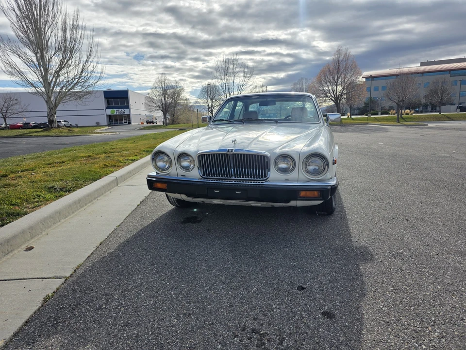 1983 Jaguar XJ Series 3 - Image 10 of 31