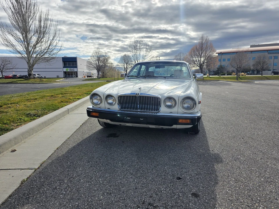 1983 Jaguar XJ Series 3 - Image 9 of 31