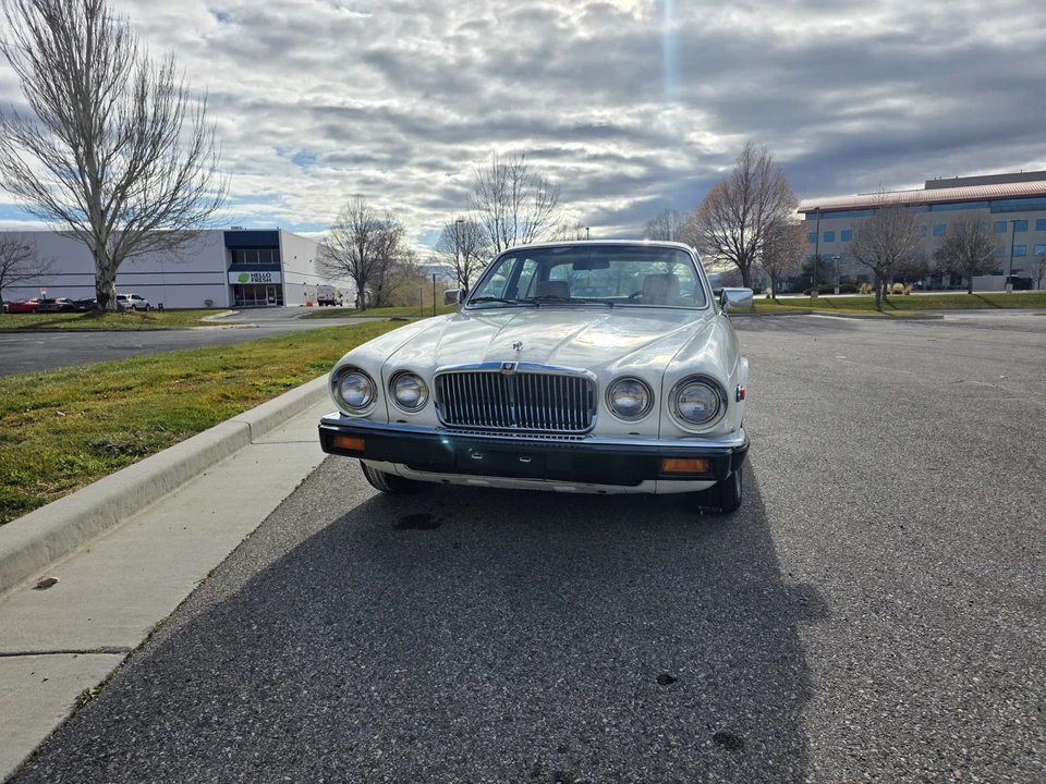 1983 Jaguar XJ Series 3 - Image 7 of 31