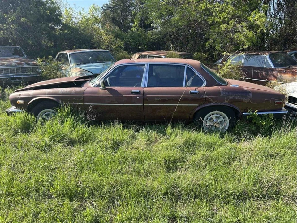 1983 Jaguar XJ Series 3 - Image 9 of 13