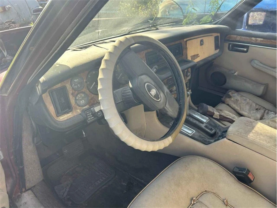 1983 Jaguar XJ Series 3 - Image 6 of 13