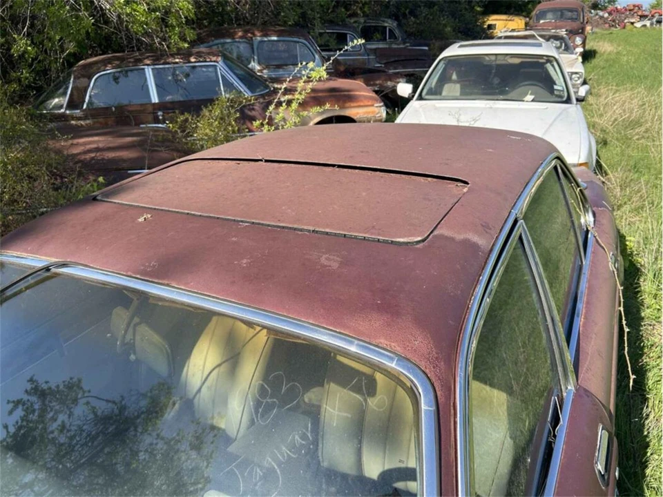 1983 Jaguar XJ Series 3 - Image 5 of 13