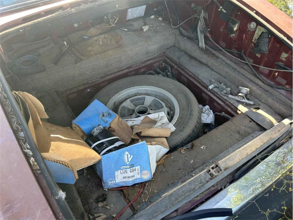 1983 Jaguar XJ Series 3 - Image 12 of 13
