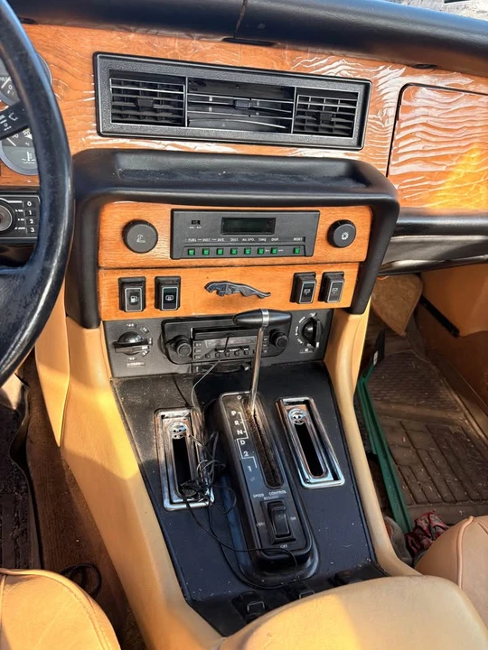 1983 Jaguar XJ Series 3 - Image 5 of 8