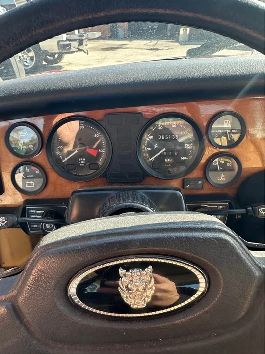 1983 Jaguar XJ Series 3 - Image 11 of 12