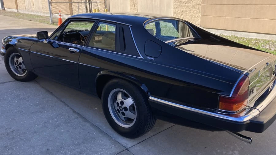 1983 Jaguar XJS - Image 2 of 19