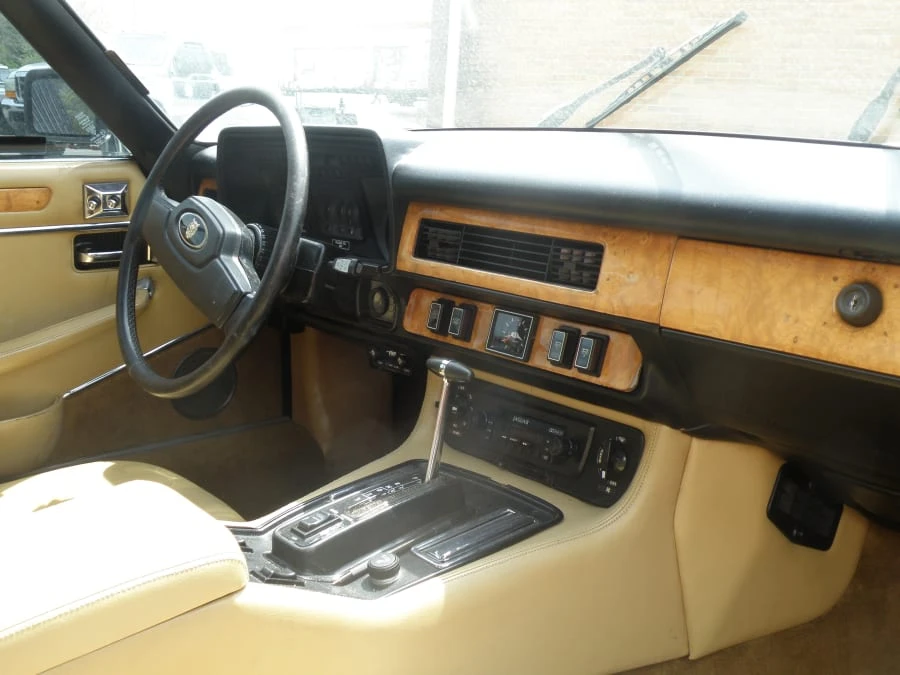 1983 Jaguar XJS - Image 3 of 6