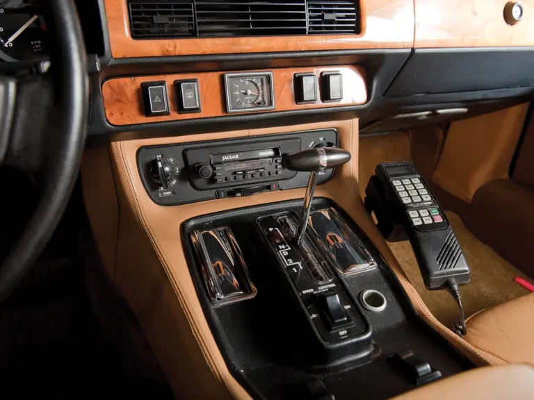 1983 Jaguar XJS - Image 15 of 17