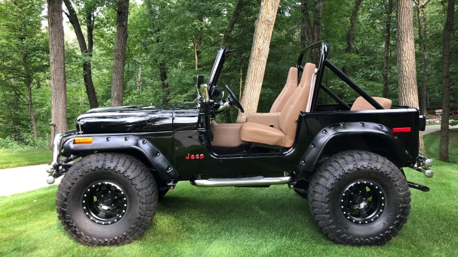 1983 Jeep CJ7 - Image 2 of 11