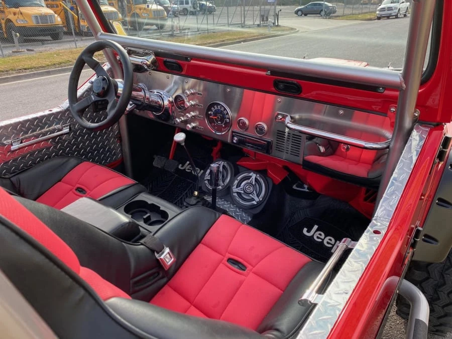 1983 Jeep CJ7 - Image 9 of 12