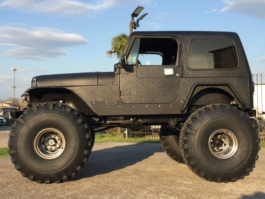 1983 Jeep CJ7 - Image 2 of 11