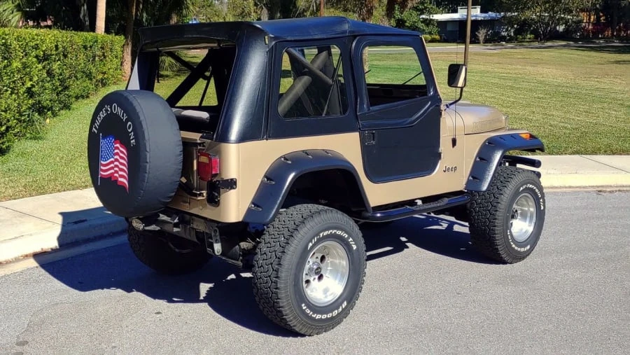 1983 Jeep CJ7 - Image 9 of 11