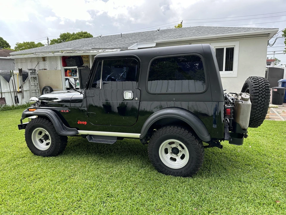 1983 Jeep CJ7 - Image 5 of 31
