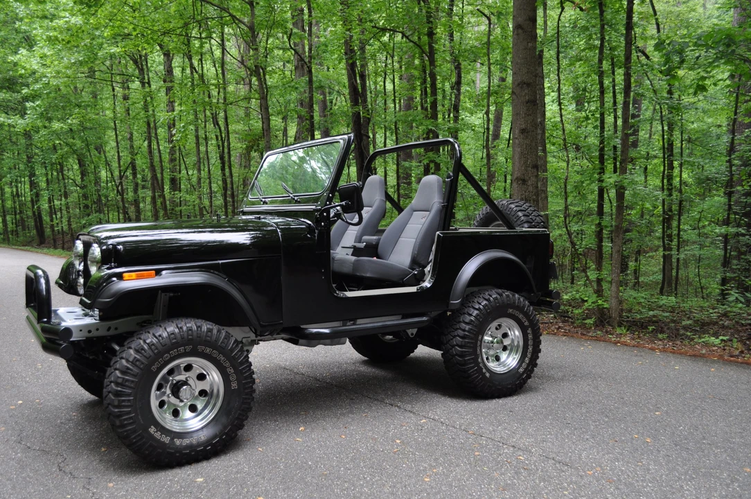 1983 Jeep CJ7 - Image 2 of 31