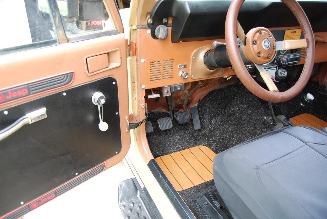 1983 Jeep CJ7 - Image 7 of 14