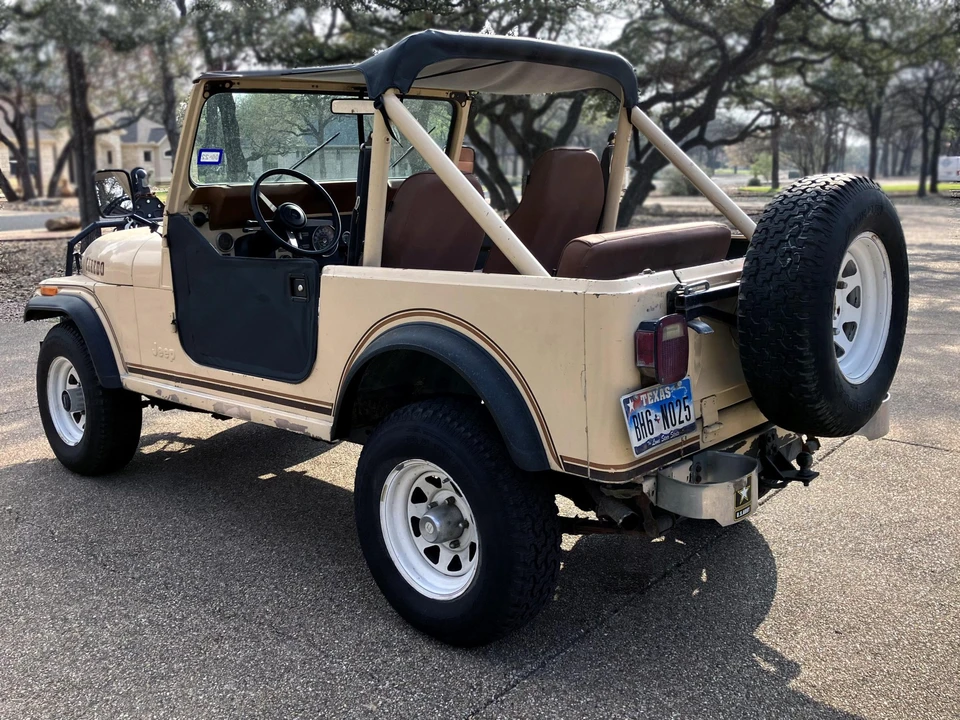 1983 Jeep CJ7 - Image 10 of 31