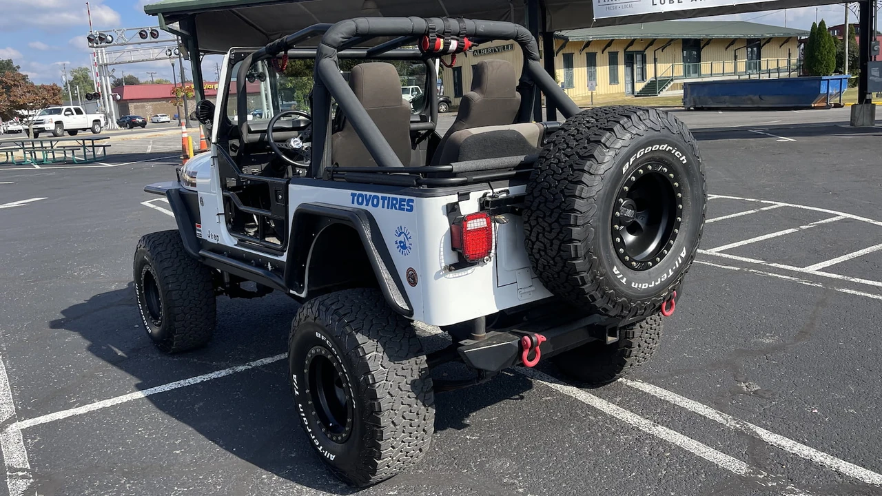 1983 Jeep CJ7 - Image 2 of 8