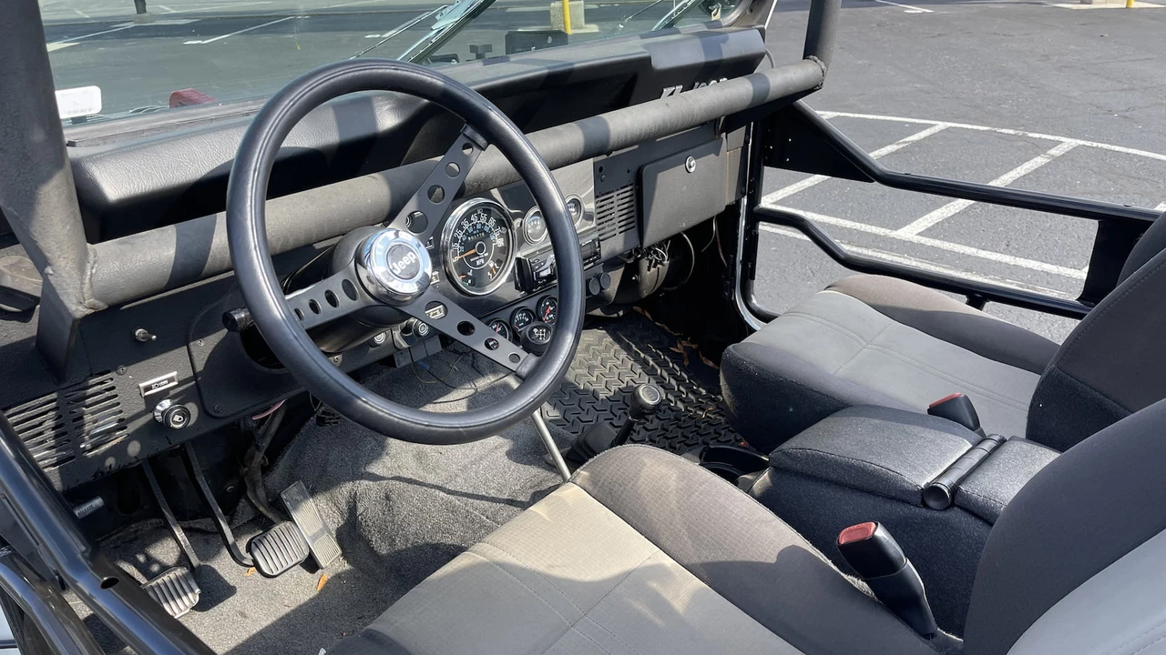 1983 Jeep CJ7 - Image 3 of 8