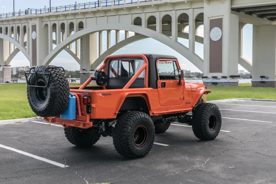 1983 Jeep CJ8 Scrambler - Image 3 of 31