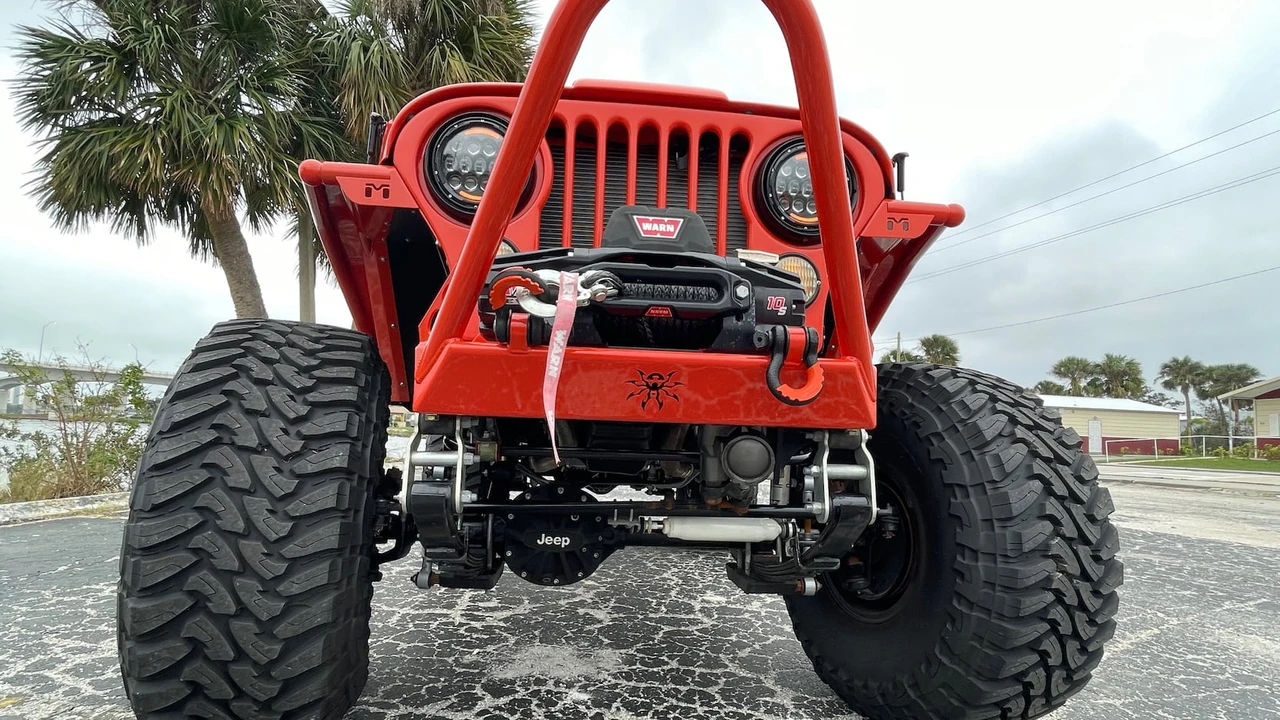 1983 Jeep CJ8 Scrambler - Image 12 of 31