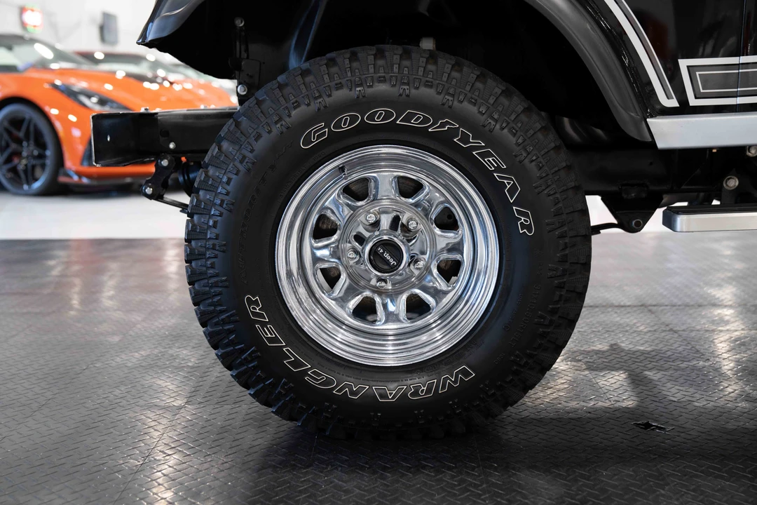 1983 Jeep CJ8 Scrambler - Image 29 of 31