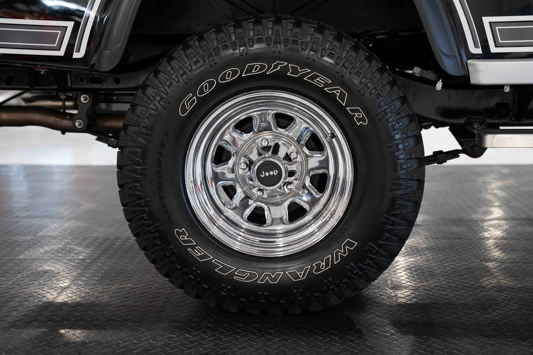 1983 Jeep CJ8 Scrambler - Image 27 of 31