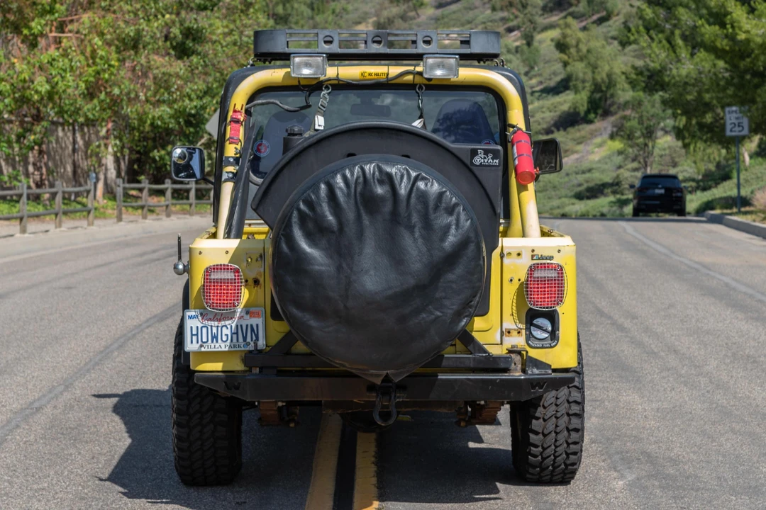 1983 Jeep CJ8 Scrambler - Image 5 of 30