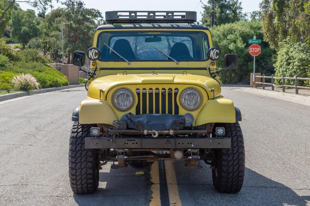 1983 Jeep CJ8 Scrambler - Image 2 of 30