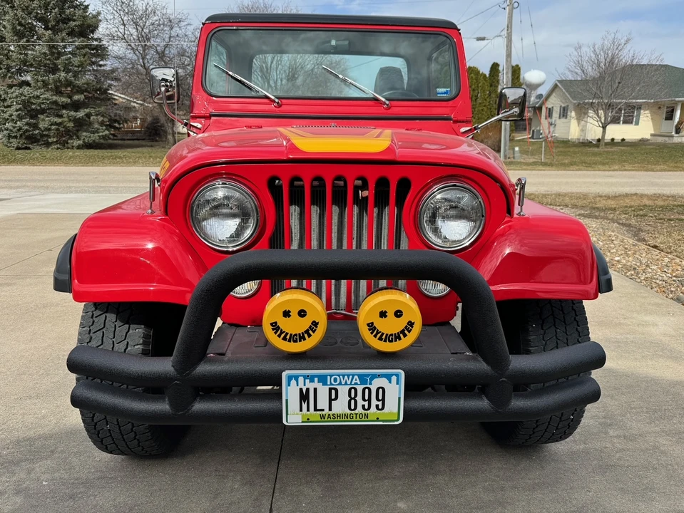 1983 Jeep CJ8 Scrambler - Image 3 of 31