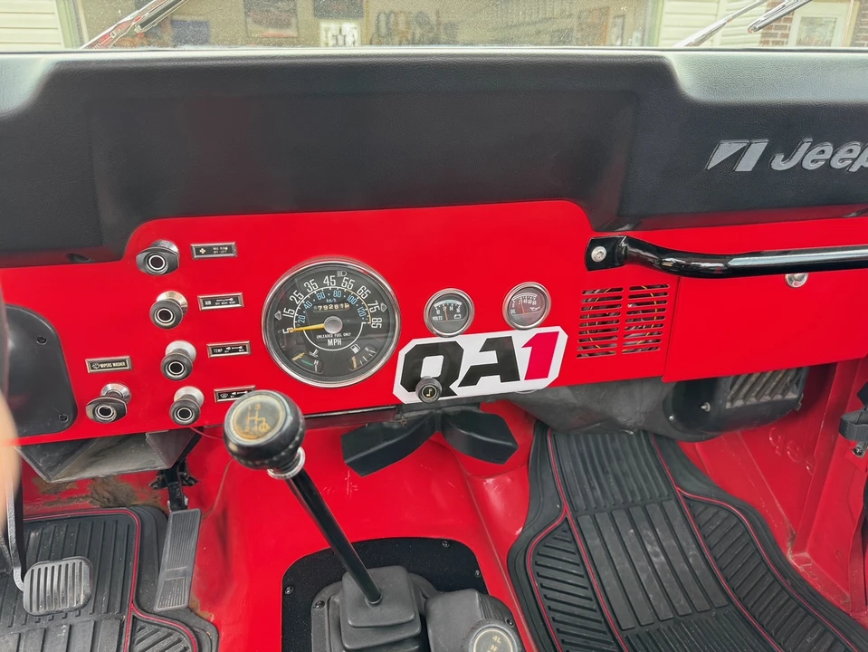 1983 Jeep CJ8 Scrambler - Image 18 of 31