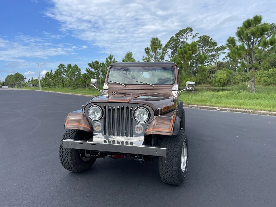 1983 Jeep CJ8 Scrambler - Image 2 of 31