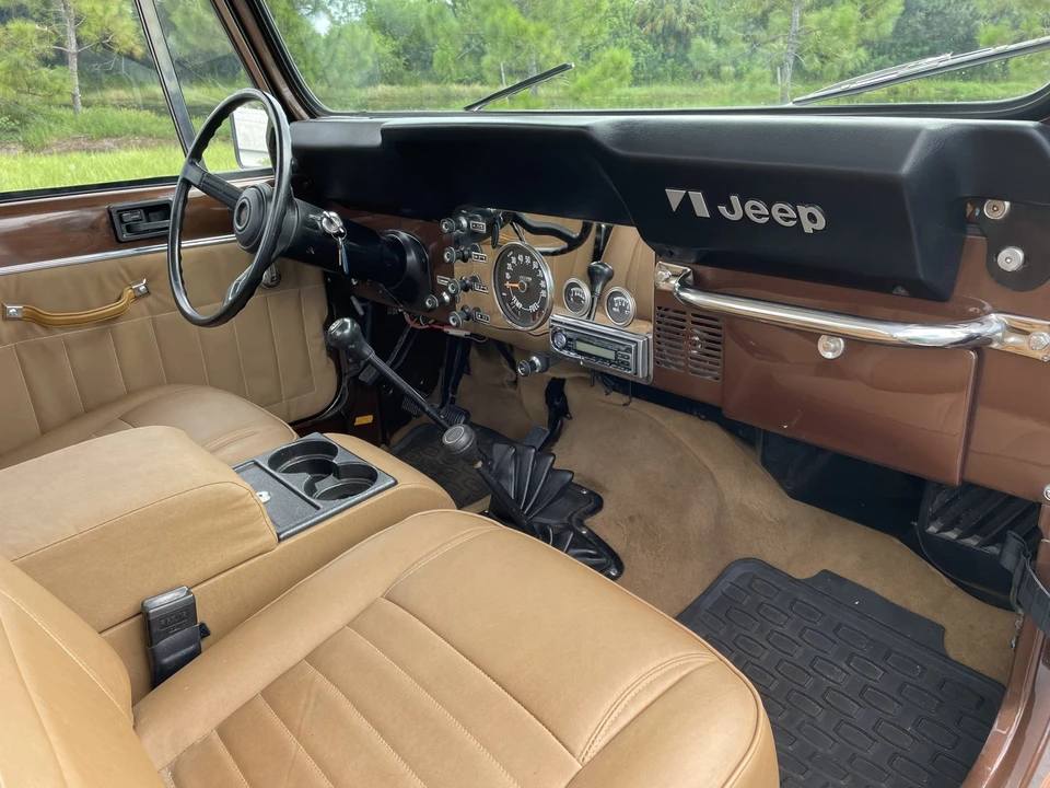 1983 Jeep CJ8 Scrambler - Image 24 of 31