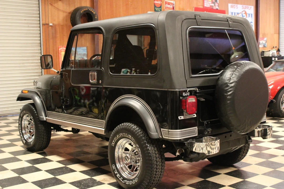 1983 Jeep CJ7 - Image 4 of 18