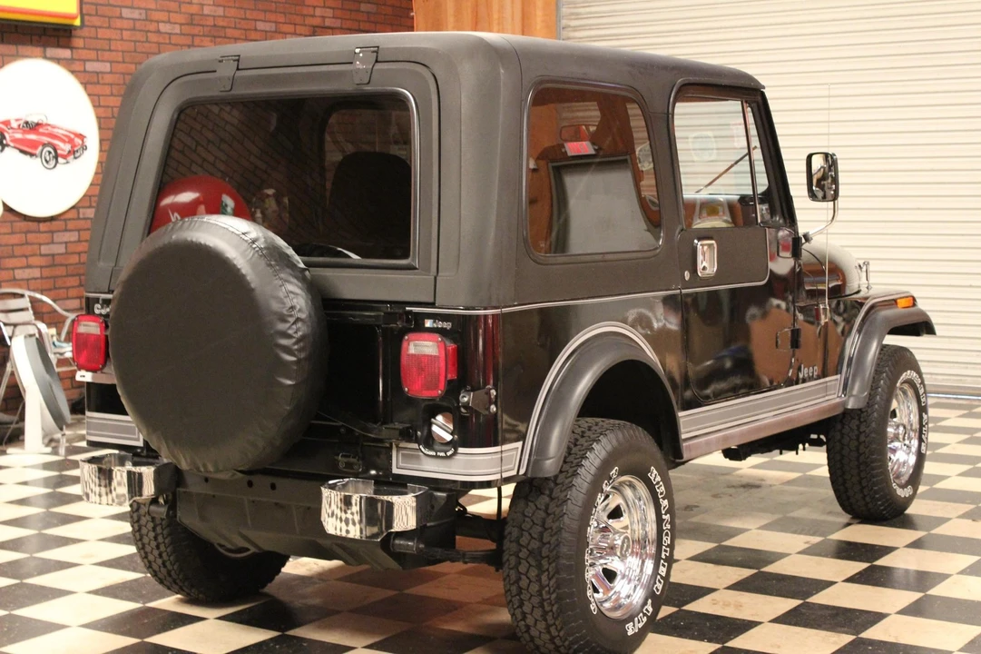 1983 Jeep CJ7 - Image 6 of 18