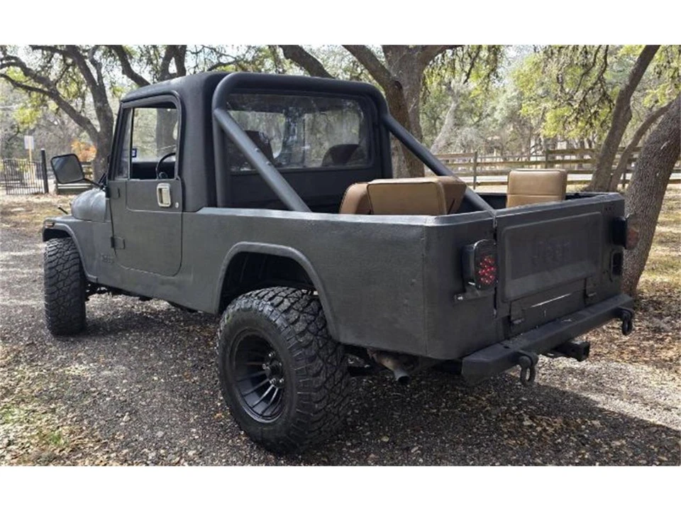 1983 Jeep CJ8 Scrambler - Image 9 of 10