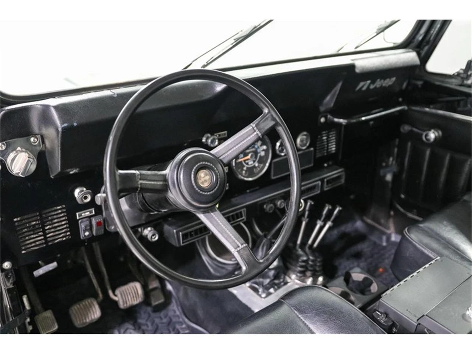1983 Jeep CJ8 Scrambler - Image 10 of 27