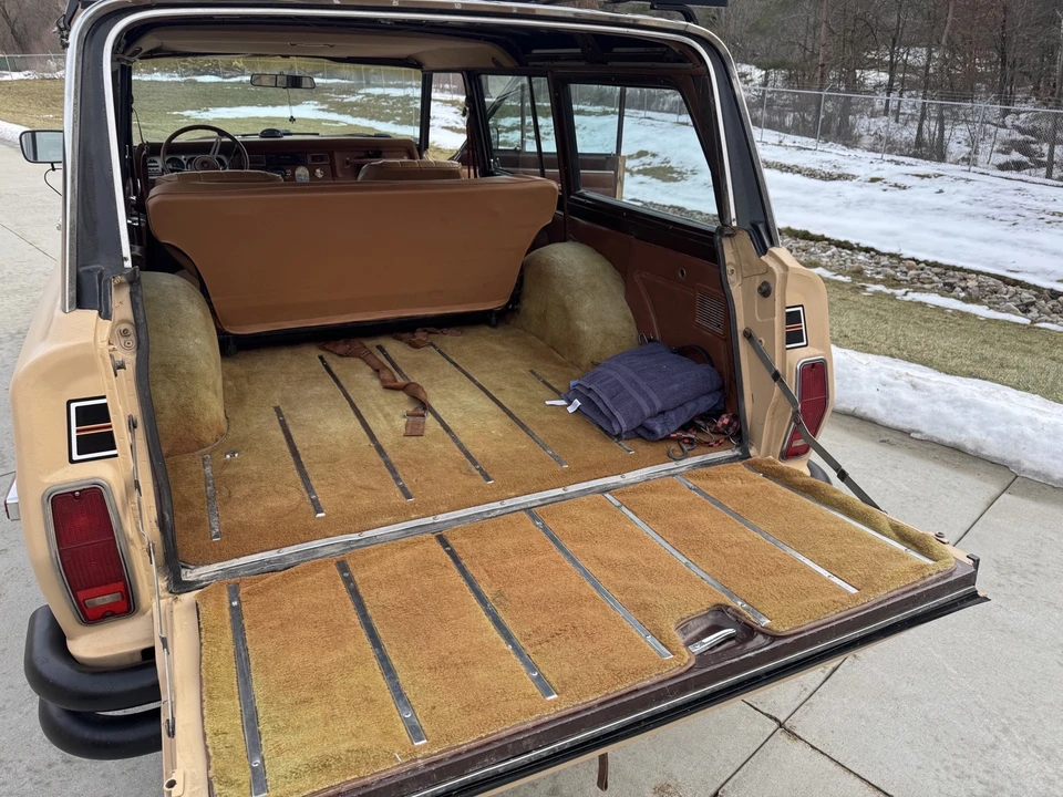 1983 Jeep SJ Cherokee - Image 17 of 21