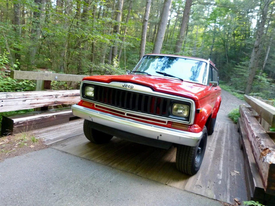 1983 Jeep SJ Cherokee - Image 10 of 31
